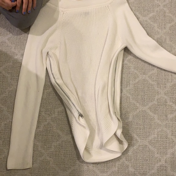 Vince turtle neck sweater - Picture 3 of 3